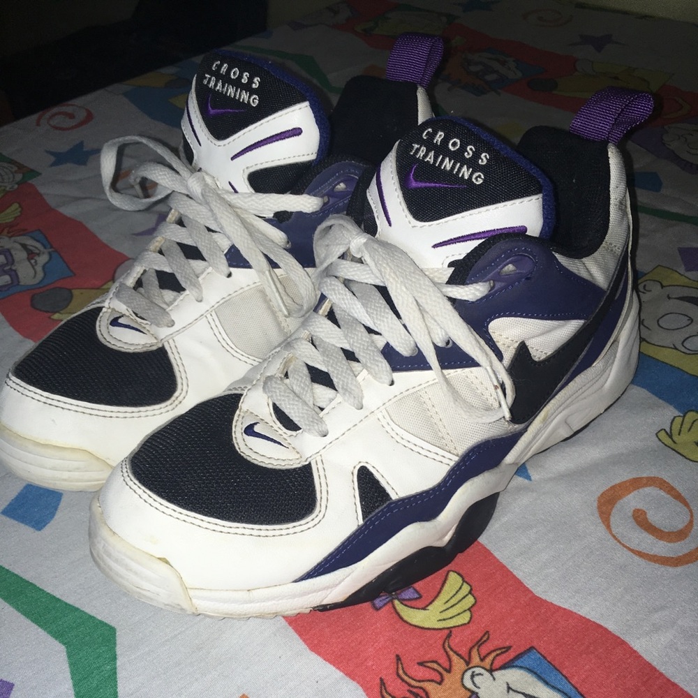 VINTAGE NIKE AIR CROSS TRAINING MENS SHOES SZ 9